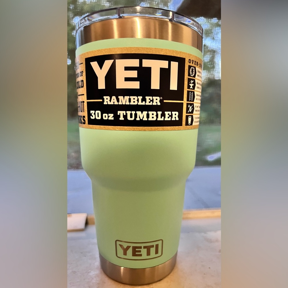 New Yeti Rambler 30oz Tumbler